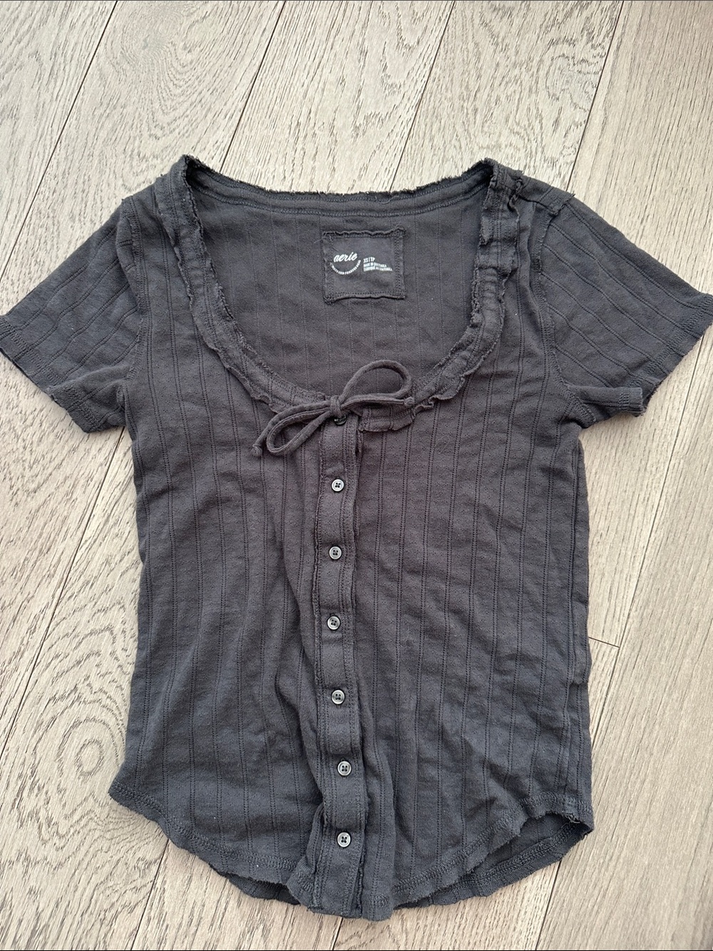 aerie Black Ribbed Button-Front Short Sleeve Top with Tie Neck